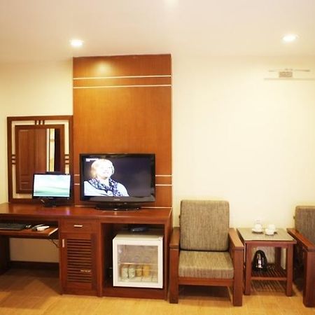Prince Hanoi Hotel Екстериор снимка