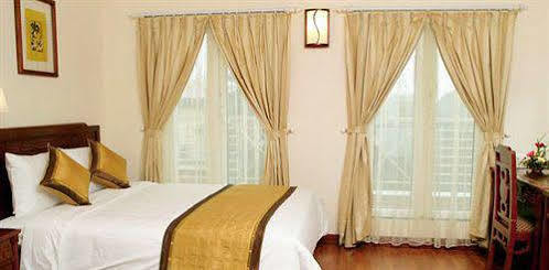 Prince Hanoi Hotel Екстериор снимка